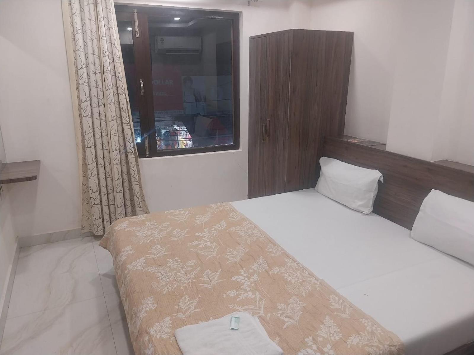 Hotel Rovers Inn Amritsar Exterior photo